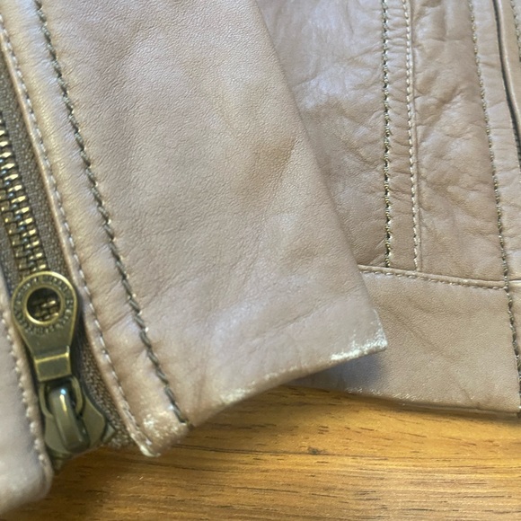 ✨Burberry Lamb Leather Jacket✨ Size XS - Picture 9 of 10